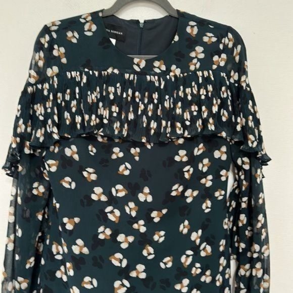 Donna Morgan Pleated Ruffle Long Sleeve Mini Dress Size 2 - Picture 2 of 8